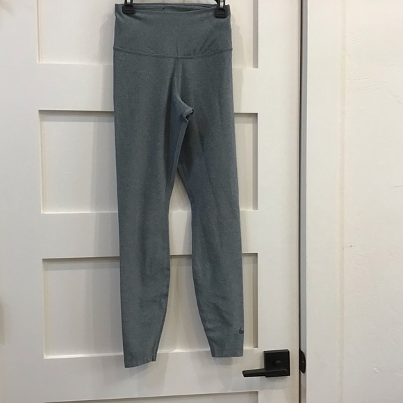 Nike Dri-FIT Charcoal Girls Leggings - Picture 1 of 4